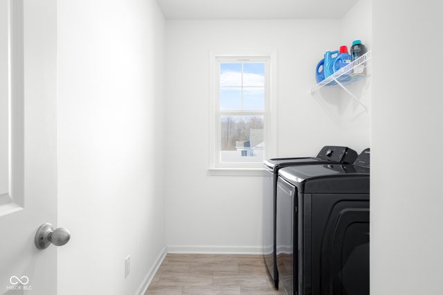 5737 Lauren Lane, Columbus, IN 47203