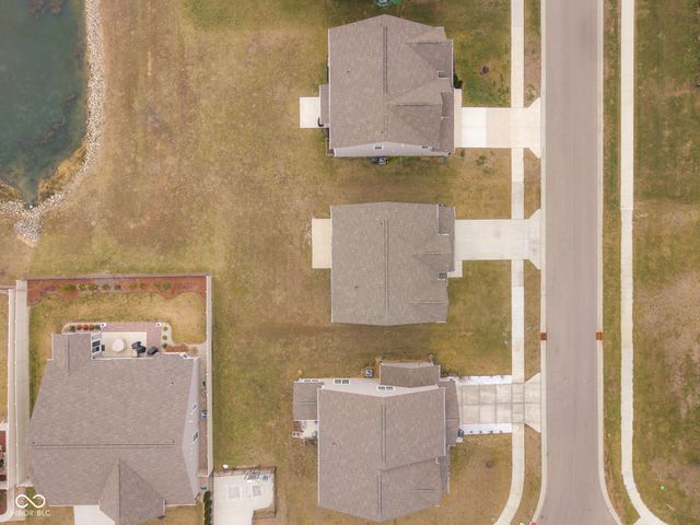 5737 Lauren Lane, Columbus, IN 47203