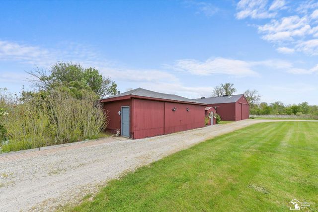 12242 S Stoney Creek Road, Maybee, MI 48159