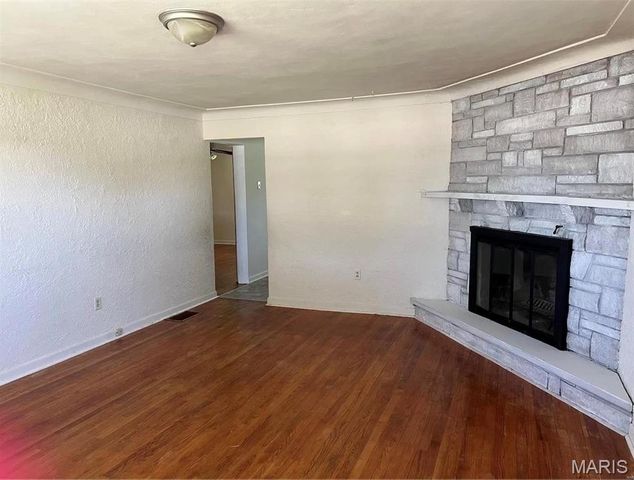 1311 W HWY 50, O'fallon, IL 62269
