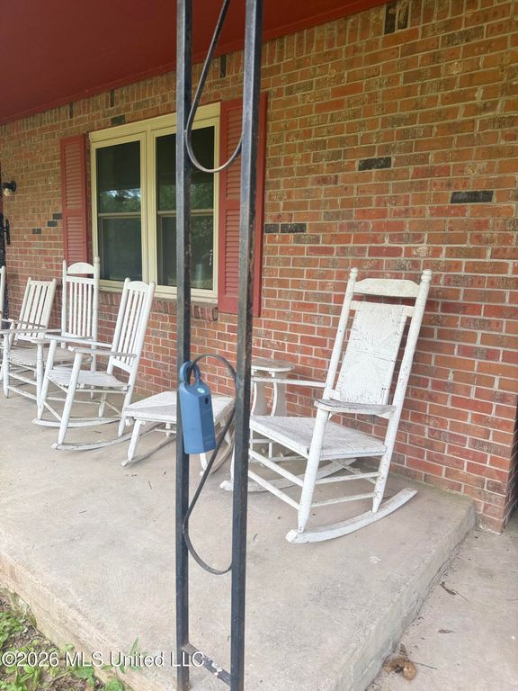 1513 L R L Road, Senatobia, MS 38668 — photo 3