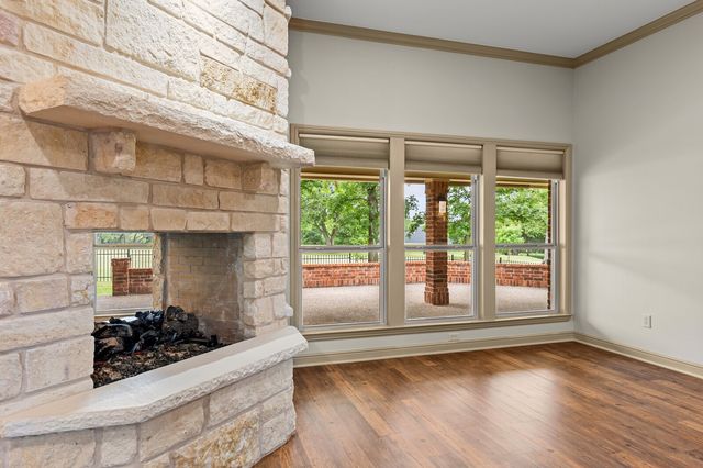 27089 Meadowmore Drive, Whitney, TX 76692