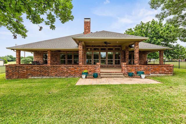 27089 Meadowmore Drive, Whitney, TX 76692