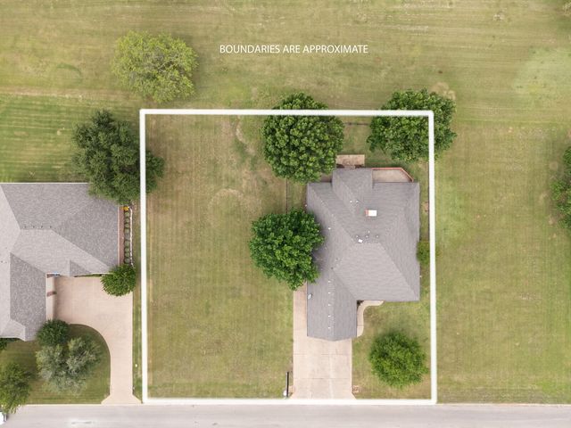 27089 Meadowmore Drive, Whitney, TX 76692