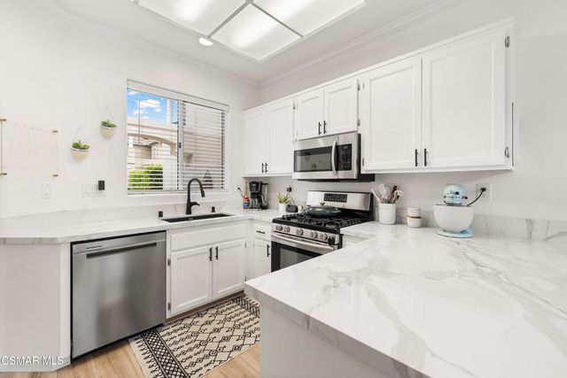 11523 Treeview Court, Moorpark, CA 93021