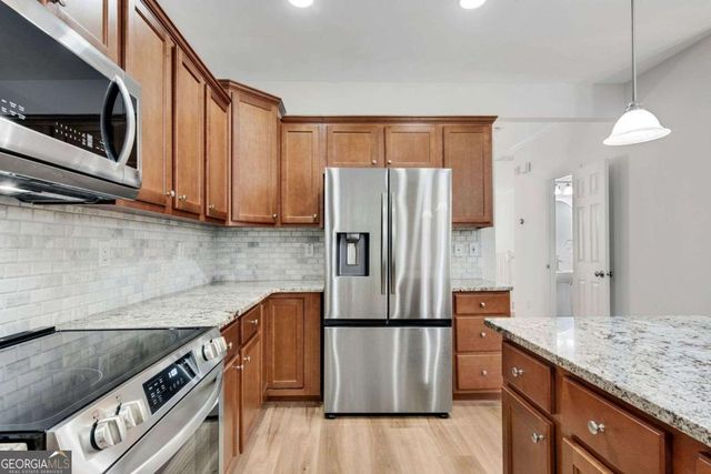 1806 Waters Edge Trail, Roswell, GA 30075