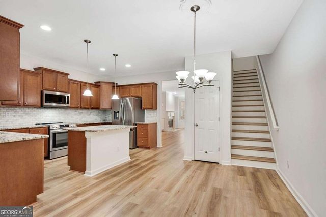 1806 Waters Edge Trail, Roswell, GA 30075