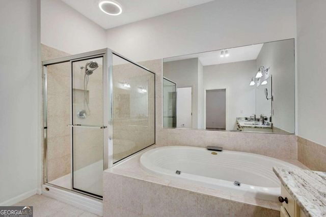 1806 Waters Edge Trail, Roswell, GA 30075