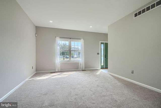 4 GRANNY SMITH CT, Baltimore, MD 21220