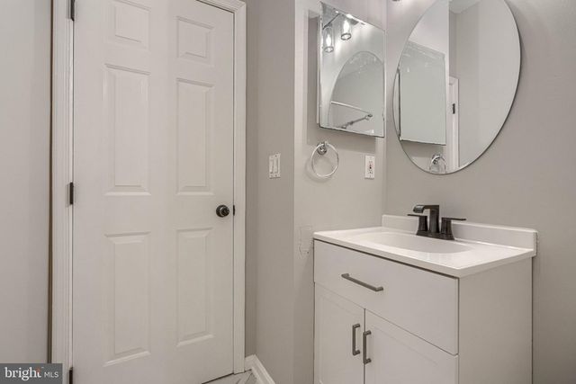 4 GRANNY SMITH CT, Baltimore, MD 21220