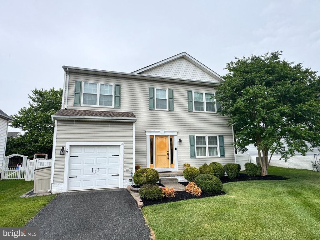 4 GRANNY SMITH CT, Baltimore, MD 21220