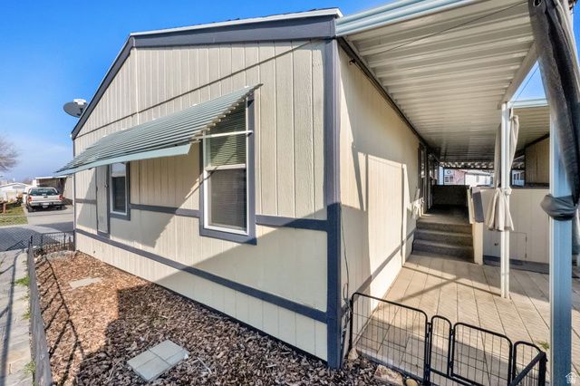 3696 S GOLDRIDGE DR, Magna, UT 84044