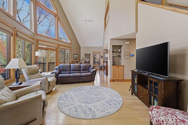 6635 Deerpath ROAD, Lake Geneva, WI 53147