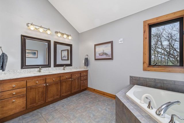 6635 Deerpath ROAD, Lake Geneva, WI 53147