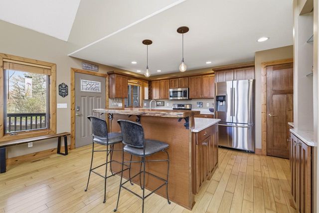 6635 Deerpath ROAD, Lake Geneva, WI 53147