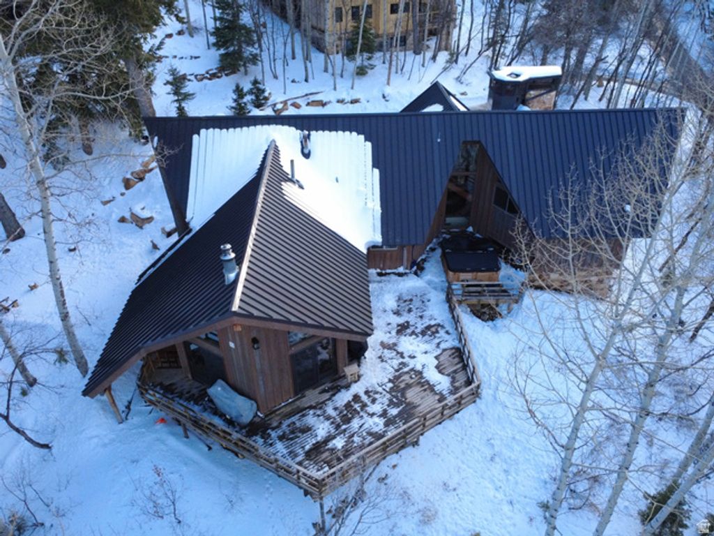 Image 28 of property listing at 3060 E DEER RUN ROAD, Sundance, UT 84604