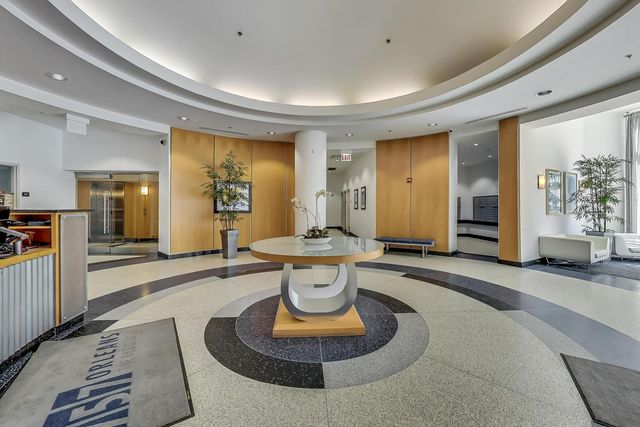 757 N Orleans Street 707, Chicago, IL 60654