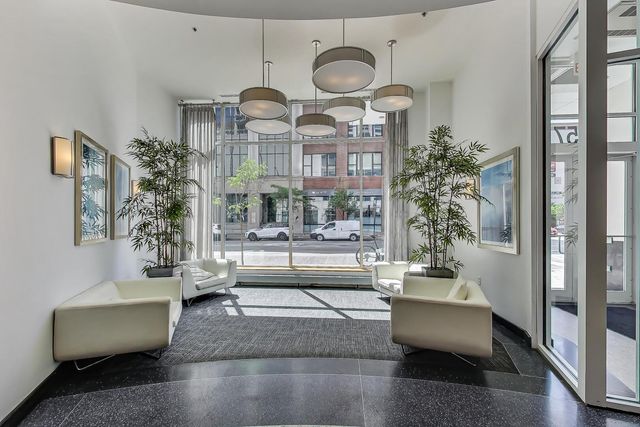 757 N Orleans Street 707, Chicago, IL 60654