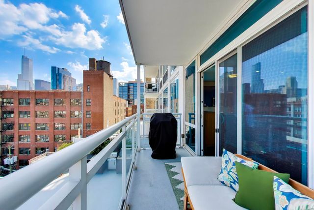 757 N Orleans Street 707, Chicago, IL 60654