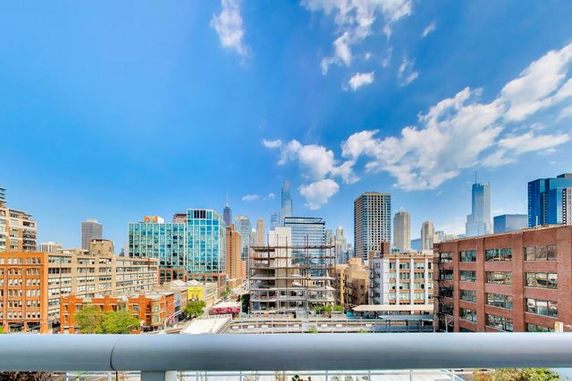 757 N Orleans Street 707, Chicago, IL 60654