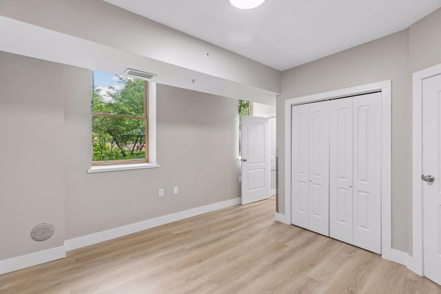 2040 Como Avenue 104, Saint Paul, MN 55108