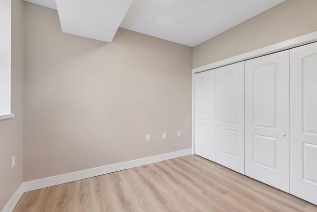 2040 Como Avenue 104, Saint Paul, MN 55108