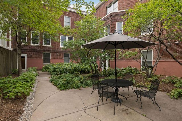 2040 Como Avenue 104, Saint Paul, MN 55108