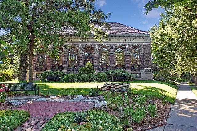 2040 Como Avenue 104, Saint Paul, MN 55108