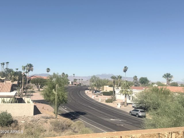 15067 N ESCONDIDO Drive B, Fountain Hills, AZ 85268