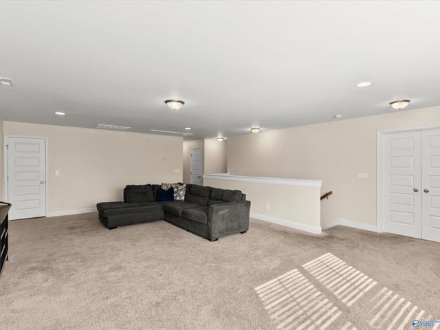 711 Magnolia Place Lane SW, Hartselle, AL 35640