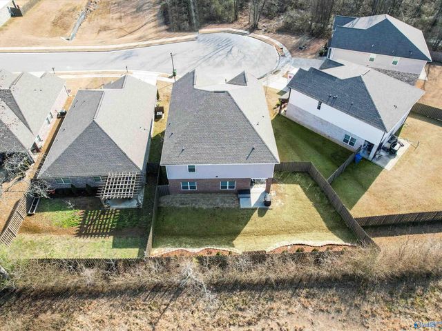 711 Magnolia Place Lane SW, Hartselle, AL 35640