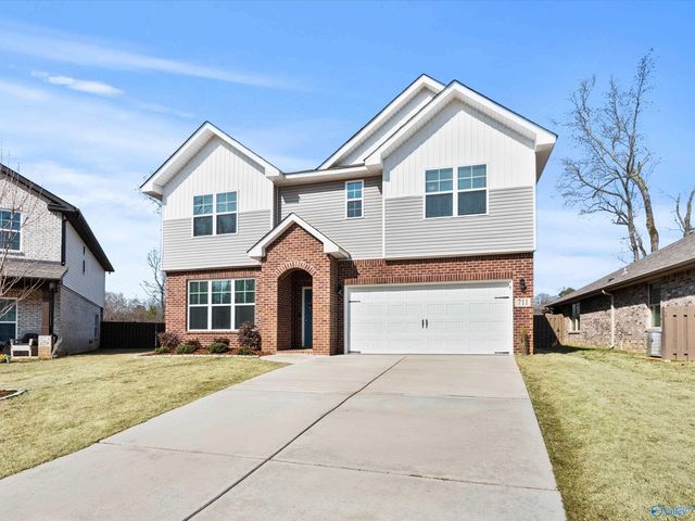 711 Magnolia Place Lane SW, Hartselle, AL 35640