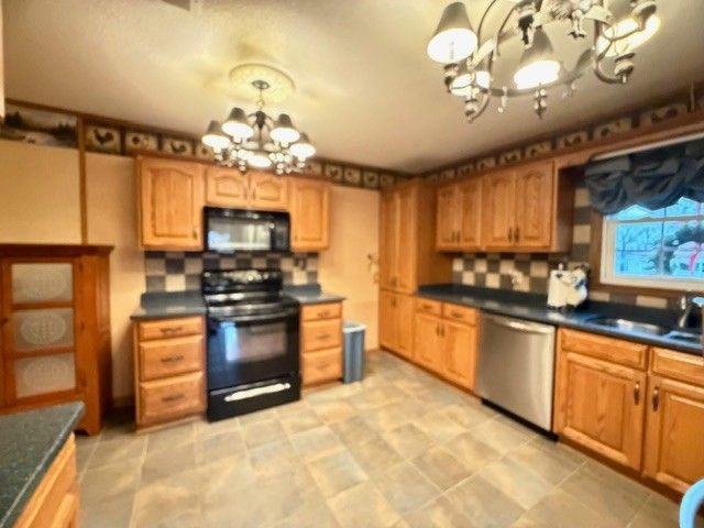 43 Liberty Rd, Winchester, TN 37398