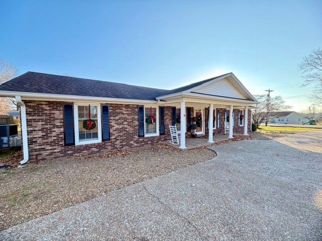 43 Liberty Rd, Winchester, TN 37398