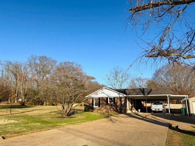 43 Liberty Rd, Winchester, TN 37398