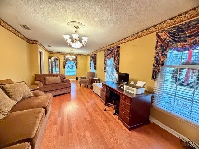 43 Liberty Rd, Winchester, TN 37398