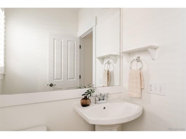2807 Geneva St, Denver, CO 80238