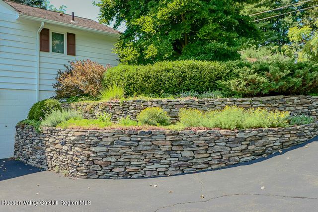 1479 New York 203, Chatham, NY 12037
