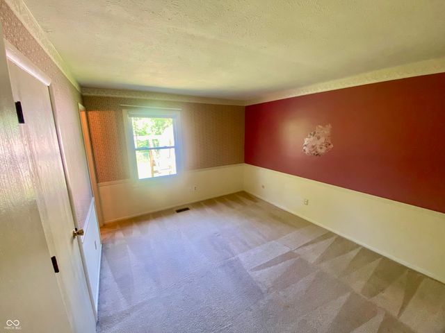 7749 Venetian Way, Indianapolis, IN 46217