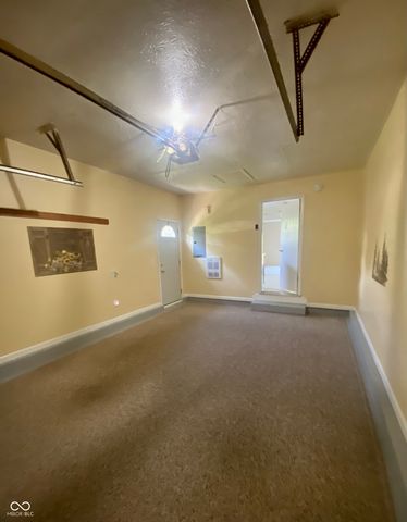 7749 Venetian Way, Indianapolis, IN 46217