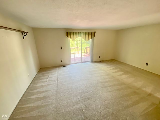 7749 Venetian Way, Indianapolis, IN 46217