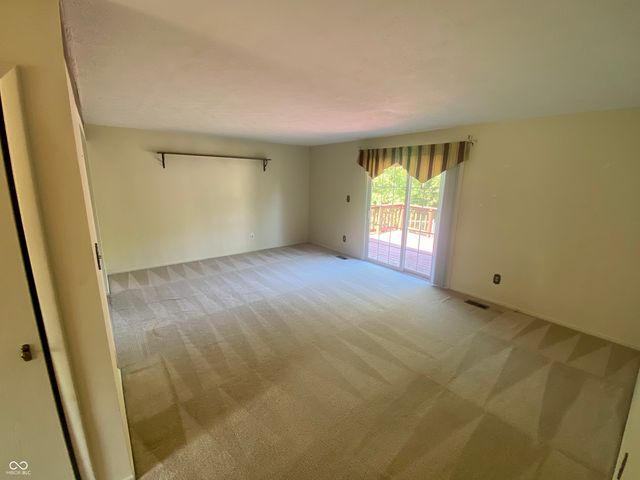 7749 Venetian Way, Indianapolis, IN 46217