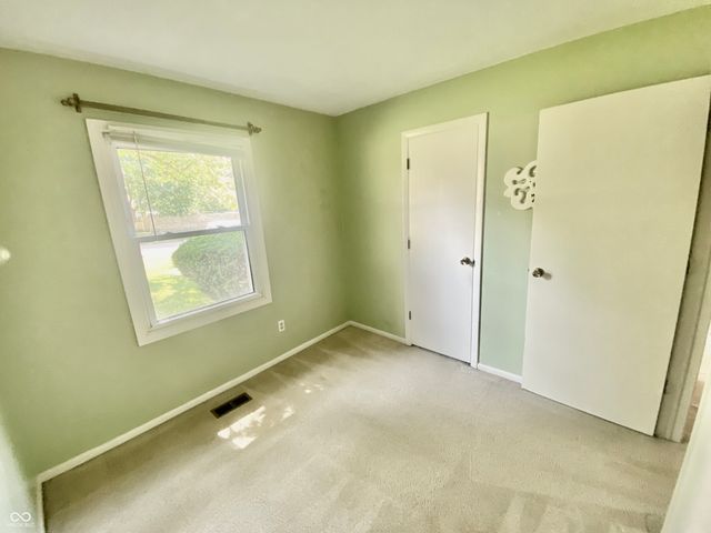7749 Venetian Way, Indianapolis, IN 46217
