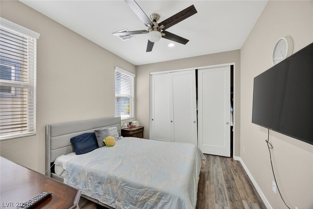 Image 31 of property listing at 782 Glistening Light Court, Henderson, NV 89052
