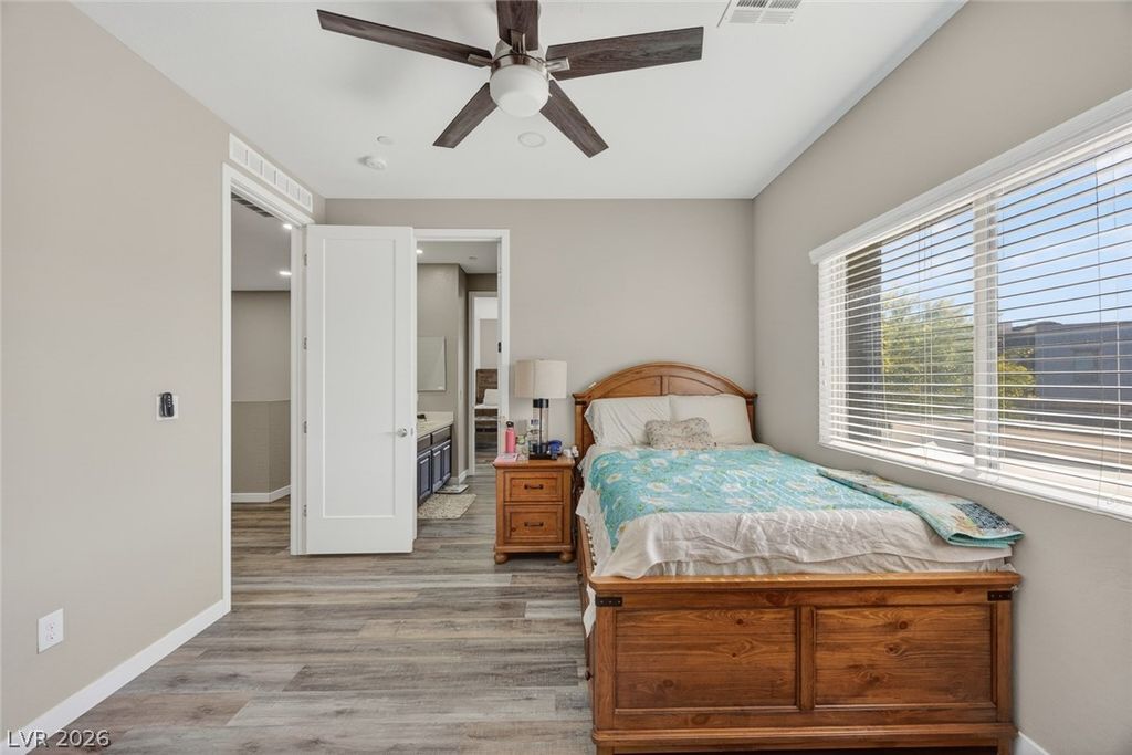Image 37 of property listing at 782 Glistening Light Court, Henderson, NV 89052