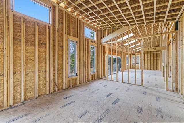 135 Nobscot Drive, Framingham, MA 01701