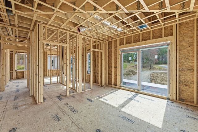 135 Nobscot Drive, Framingham, MA 01701