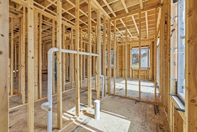 135 Nobscot Drive, Framingham, MA 01701