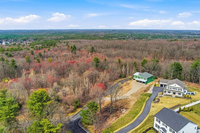 135 Nobscot Drive, Framingham, MA 01701