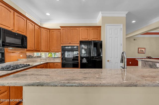 13 Northshire Court, Freehold, NJ 07728